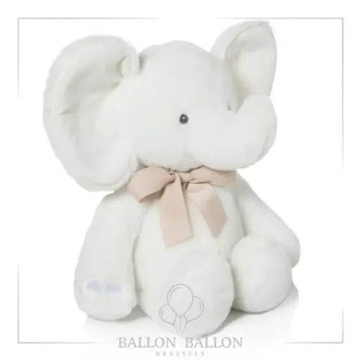 Éléphant en peluche blanc
